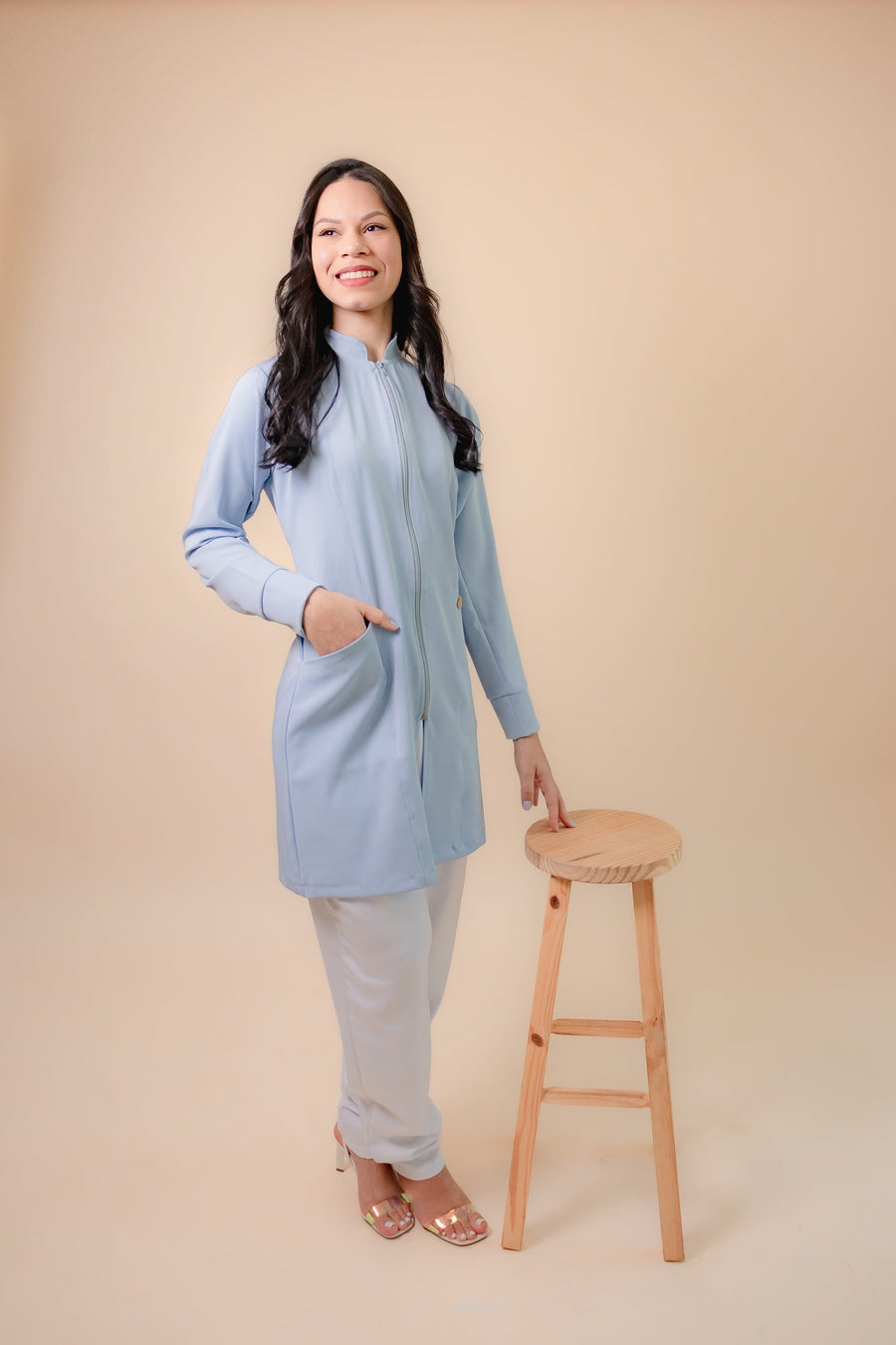 Jaleco Feminino Classic Zíper Dourado Manga Longa Azul Bebê